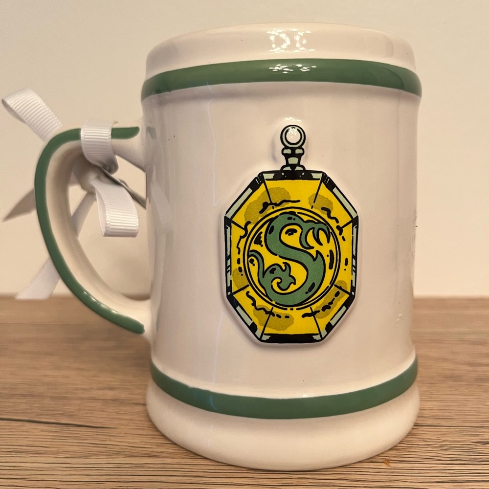 NWT Rae Dunn Slytherin Mug Harry Potter Collectable - Picture 2 of 3